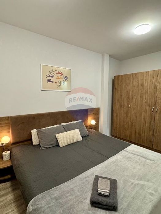 Продава се Тристаен апартамент в Варна, ВИНС - 125 кв.м за 2400 €/кв.м - Снимка #2