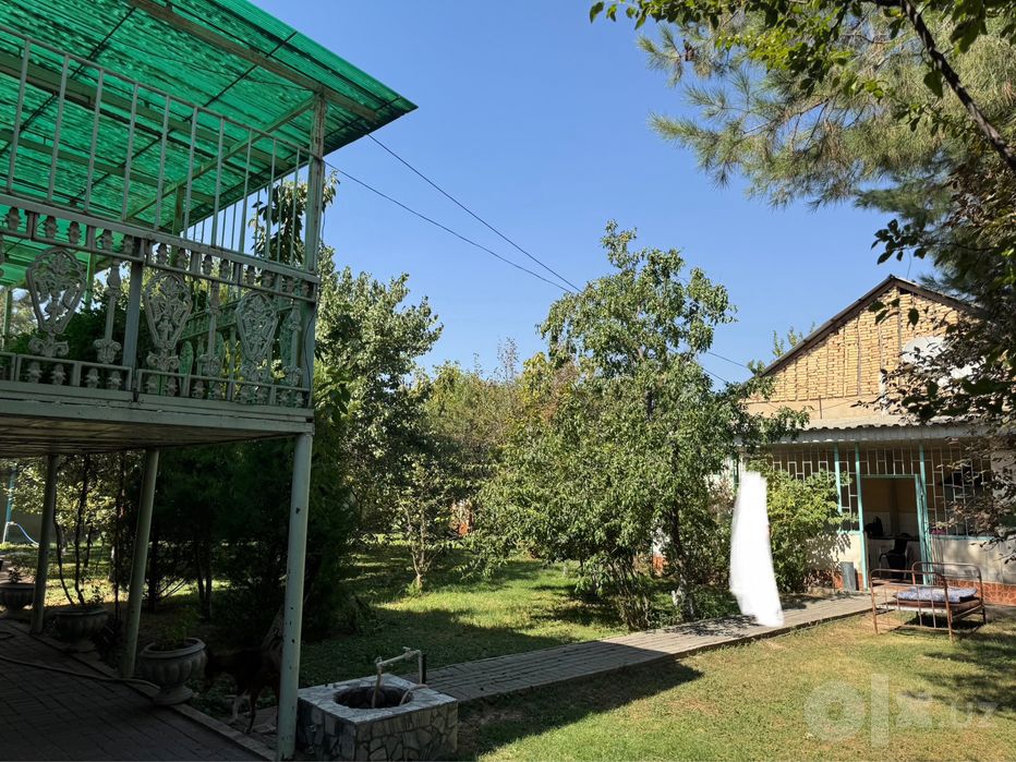 Продается дача,Хужаабад Чирчик 15 соток