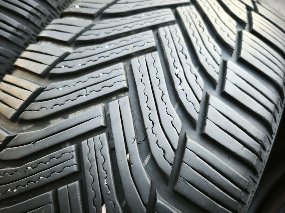 215/45/17" 4бр Michelin Alpin5, dot1218. 6mm