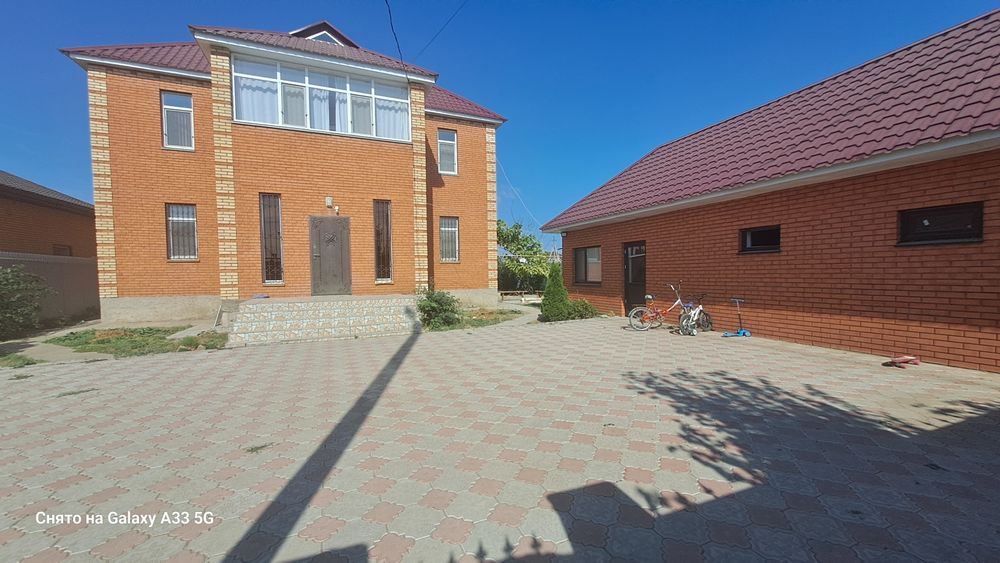 Продам дом двухуровневый