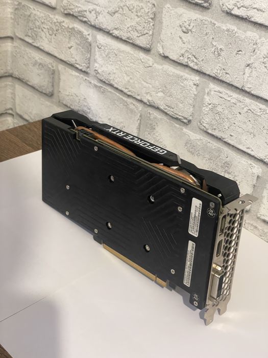 Продаю видеокарту 2060 супер палит