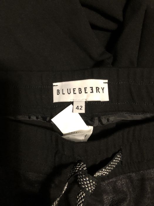 Pantaloni dama noi  25 lei perechea