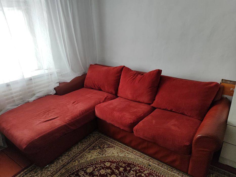Диван угловой б/у