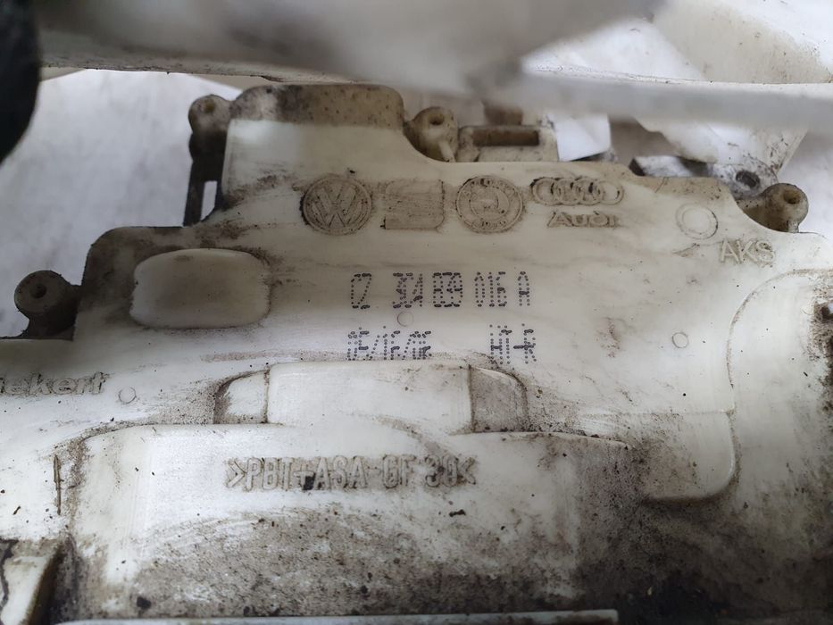 Broasca dreapta spate 3c4839016a Volkswagen VW Tiguan 1 [2007 - 2011]