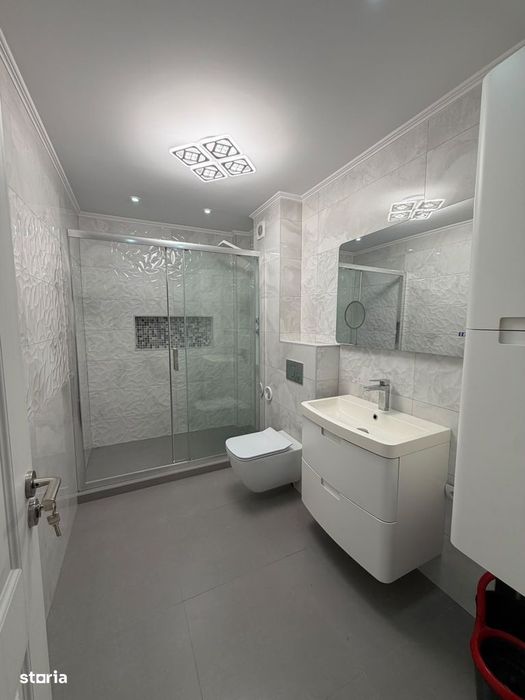 Apartament 3 camere, 72 mp, gradina 43 mp si garaj, zona Cetatii!