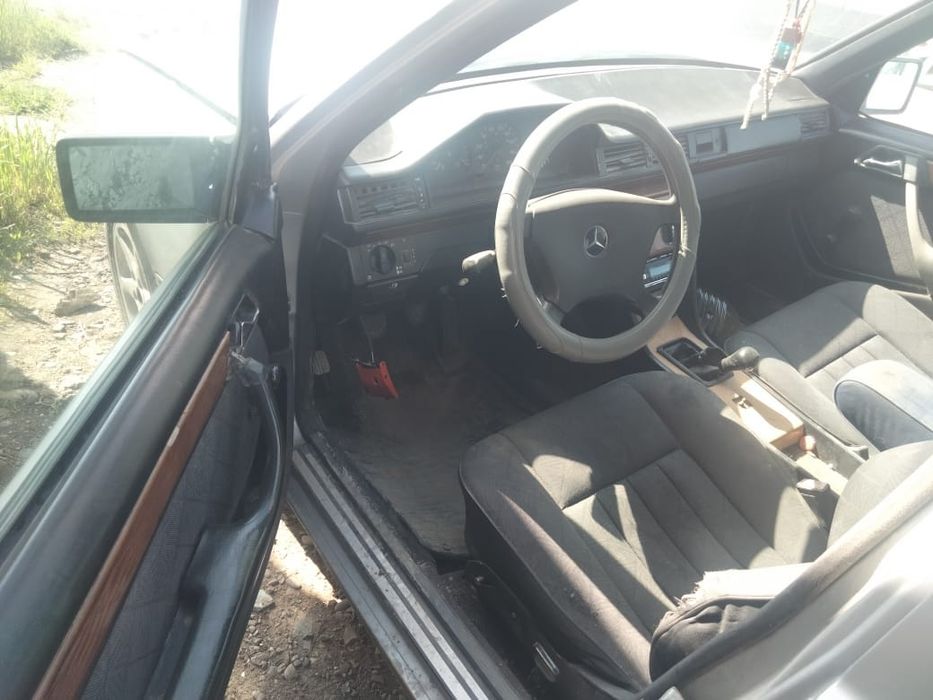Mercedes-Benz 250D