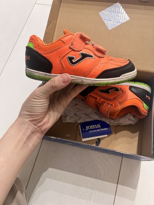 Футзальные кроссовки Joma