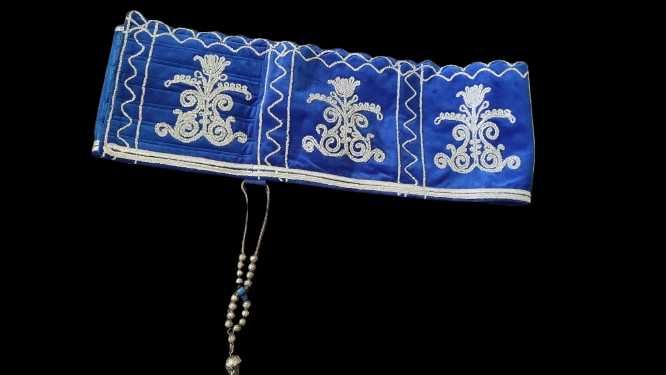 Мъжки традиционен костюм (носия) мода Амалия