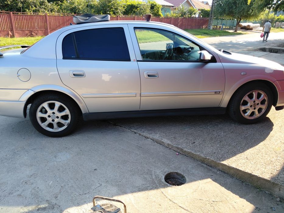 Proprietar vând astra g 1,7 cdti fab.2004