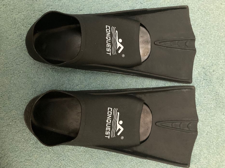 Продам ласты черные