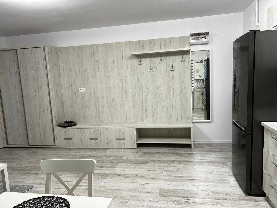 Apartament 3 camere de inchiriat/zona linistita/Titan