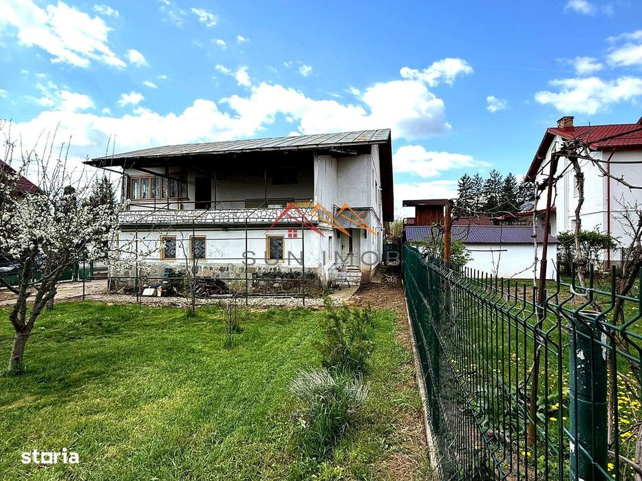 Casă P+1E cu teren generos de 697 mp, zona foarte buna Campina, PH