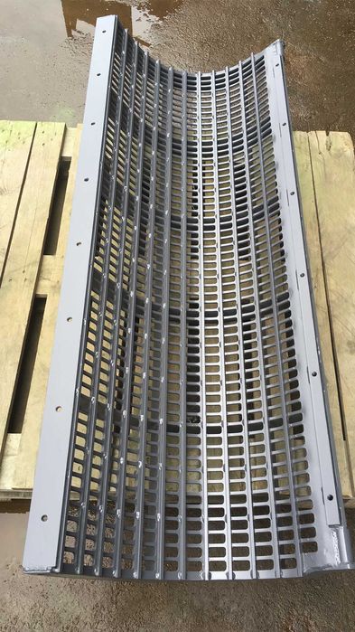 Универсальное подбарабанье Claas Tucano 440