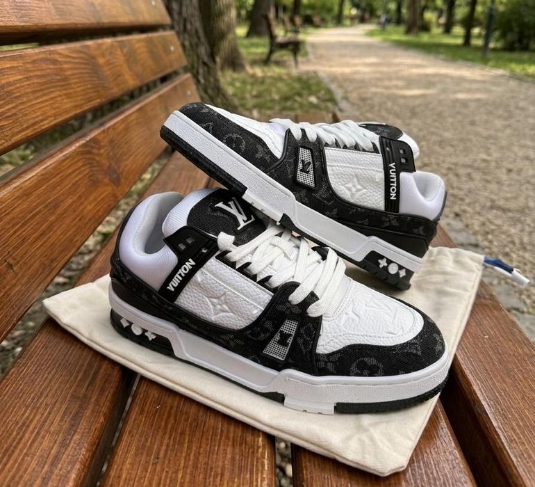 Adidasi Louis Vuitton LV Trainer Negru Alb - Calitate Premium