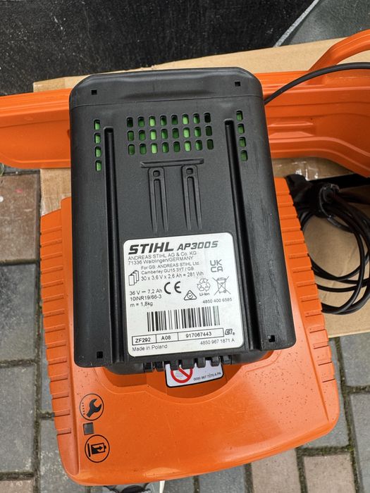 Motofierastrau cu acumulator sthil