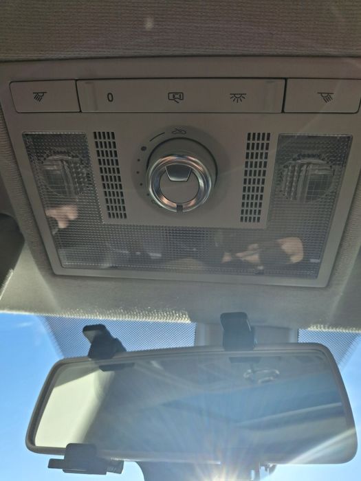 Seat mii de vânzare