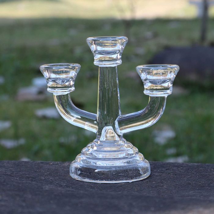 Стъклен троен свещник