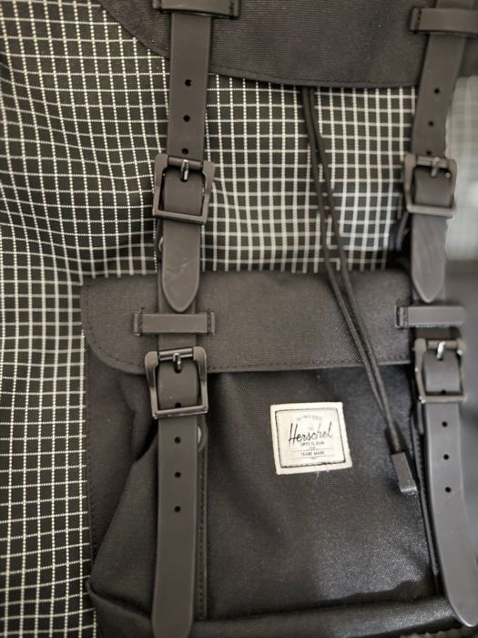 Раница Herschel, Little America