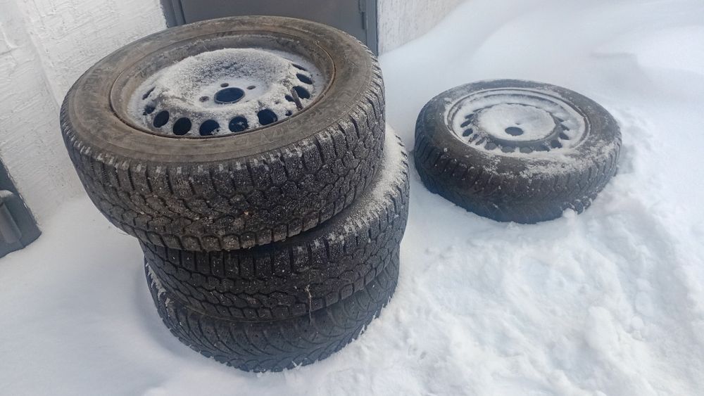 Продам шинв в хорошем состояние