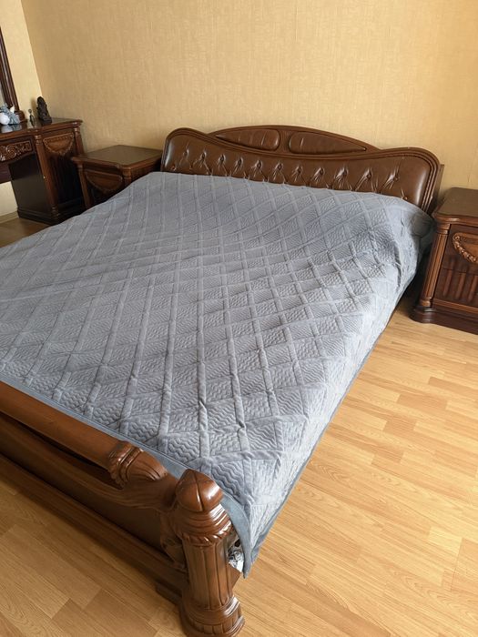 Спальный гарнитур (дерево)