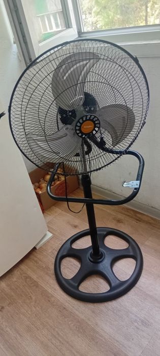 Продам вентилятор