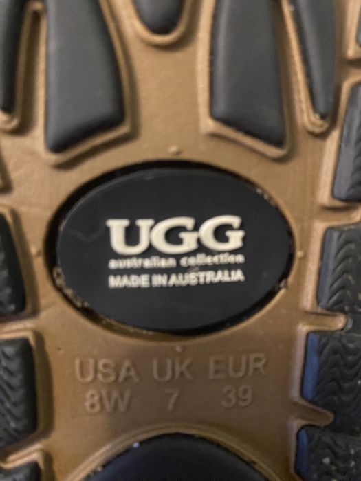 UGG Australia marimea 39 noi