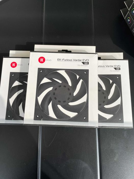 Ventilator EK-Furious Vardar EVO 120mm PWM set de 3