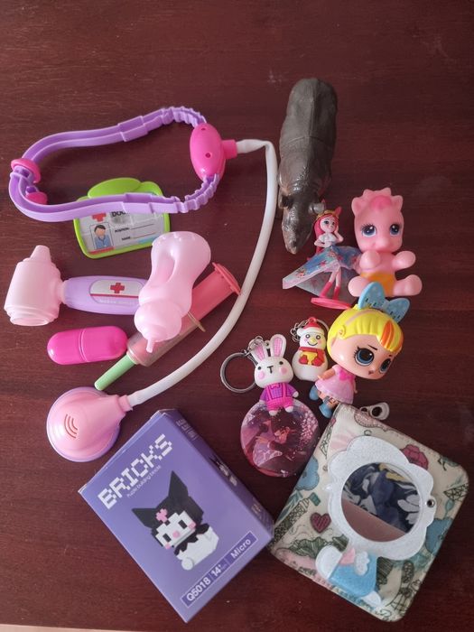 Разные игрушки для девочки