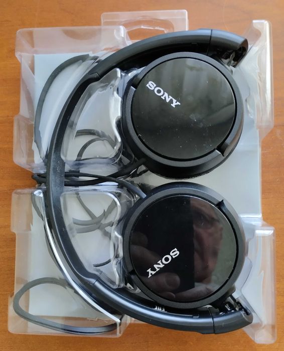 Наушники Sony MDR-ZX110