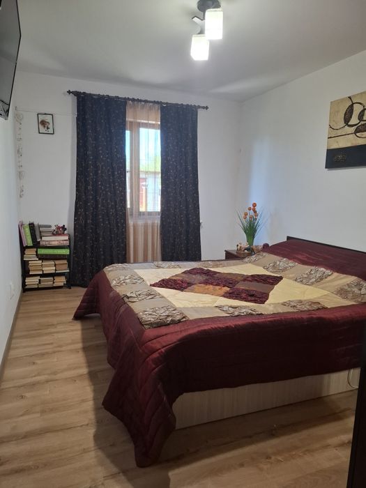 SE VINDE - Casă complet mobilată și utilată, gata de locuit!