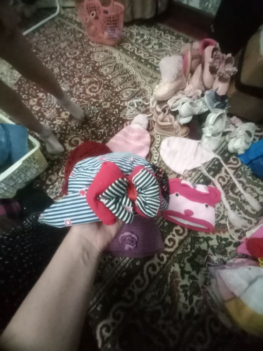 Продаются детские шапки , шляпы