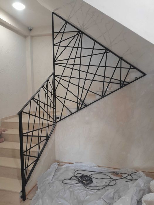 Парапети за стълбища и тераси,врати,портали,огради,  от ковано желязо