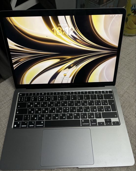 Макбук м1 новый прям