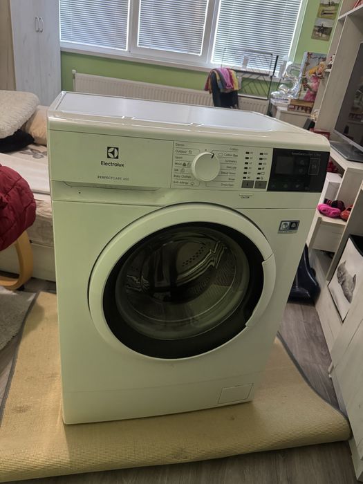 Пералня Електролукс Абсолютно Изправна