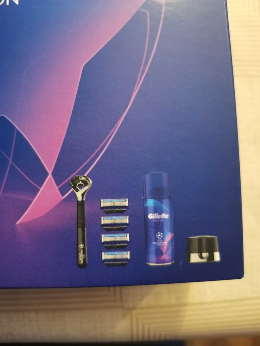 gillette мъжки комплект за бръснене
