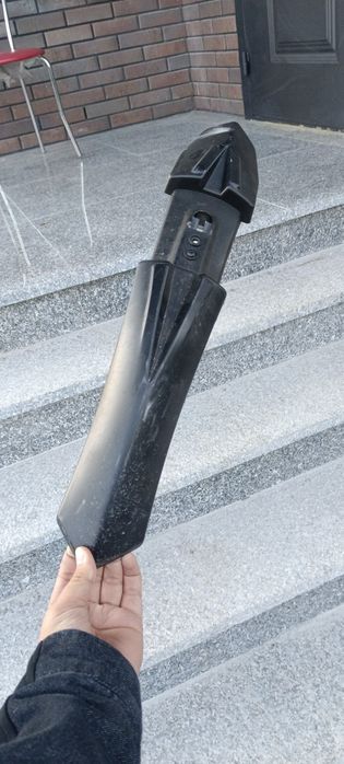 Крыло переднее бу