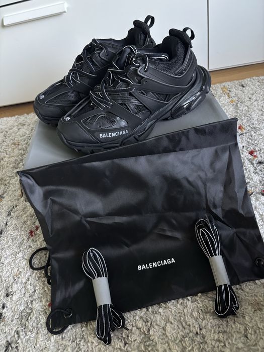 Balenciaga Track maime 40