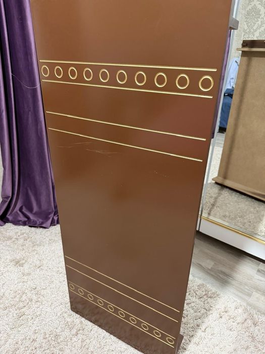 Стол на 18 человек