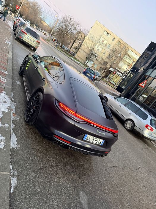 Porsche Panamera 4s