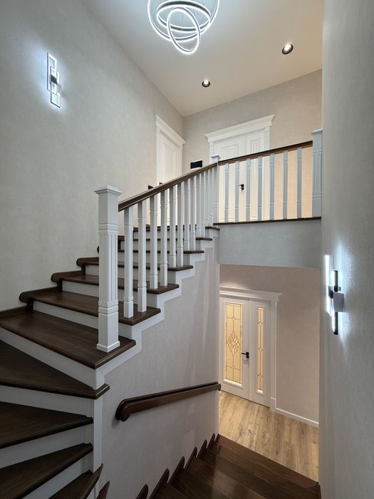 ориентир Абу-Сахий булган 6 хонали евро ховли сотилади! Райцентр