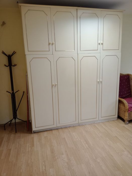 Под Наем Боксониера Супер Център Пазарджик (пешеходна зона)