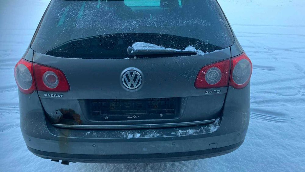 Volkswagen Passat (B6)  НА ЧАСТИ В ОПИСАНИЕТО