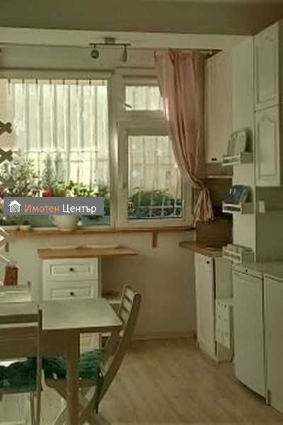 Продава се Тристаен апартамент в София, Света Троица - 57 кв.м за 2667 €/кв.м - Снимка #11