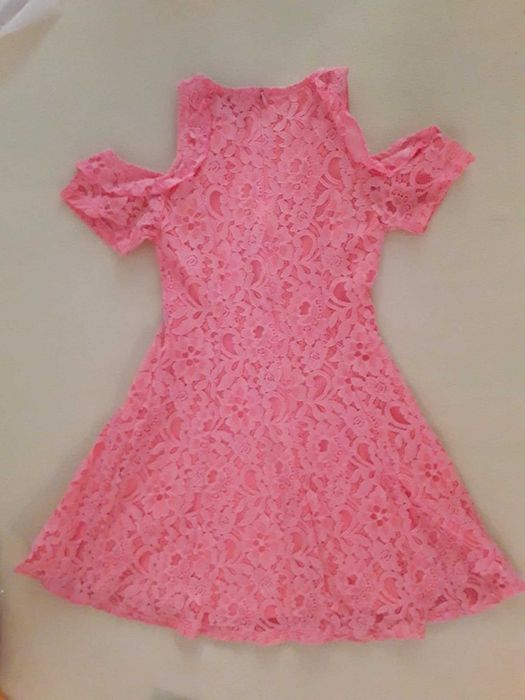 Луксозни детски рокли 12лв. всяка