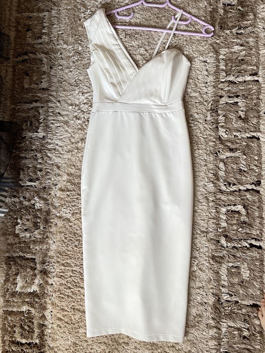 Дамска бяла нова рокля