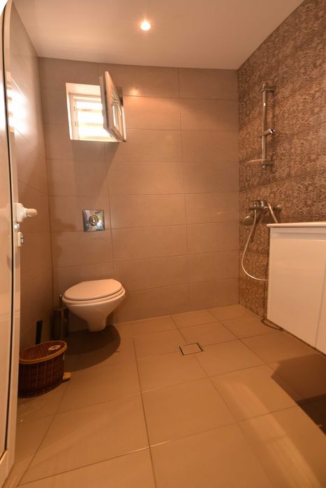 Продава се Тристаен апартамент в София, Център - 73 кв.м за 4247 €/кв.м - Снимка #11