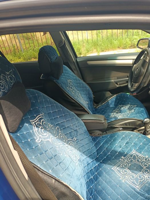 Продам Опель астра Аш 2008