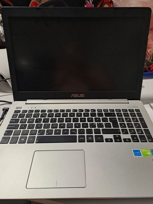 Asus R553L i7 cu ssd 256Gb