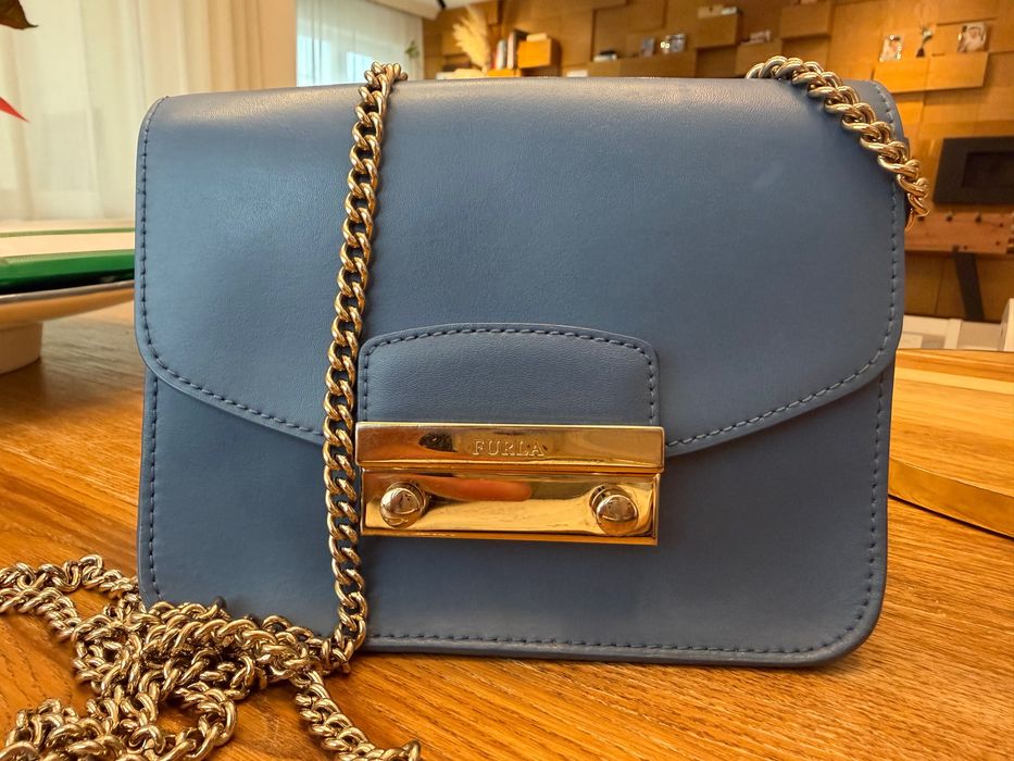 Чанта Furla Metropolis – синя, естествена кожа