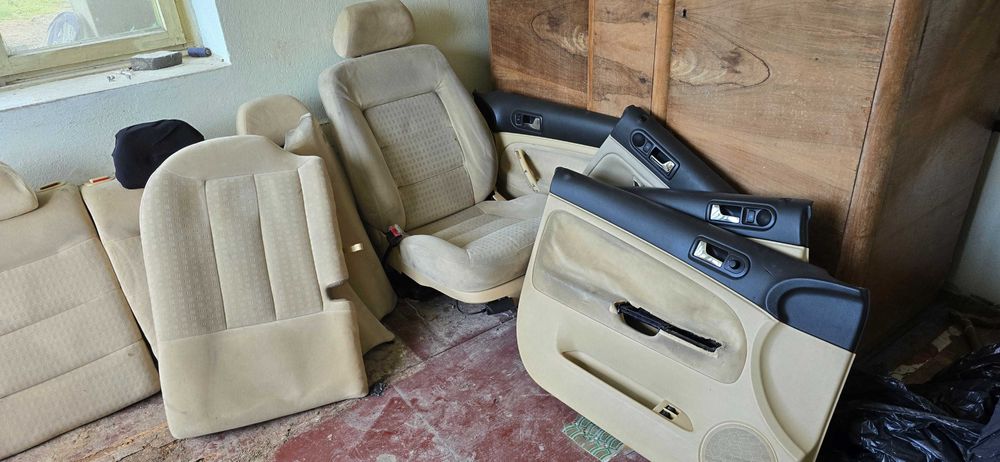 Бежов салон за голф 4